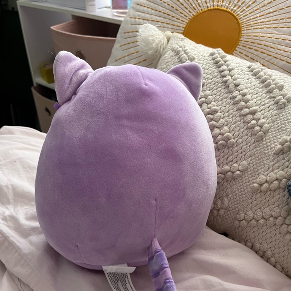 Squishmallow Layla the Lemur - Picture 3 of 3